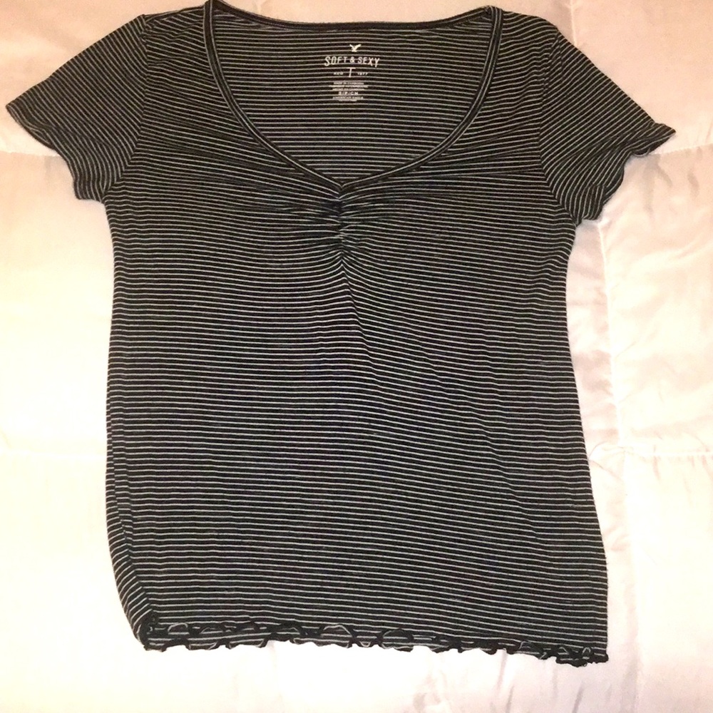 V neck short sleeve